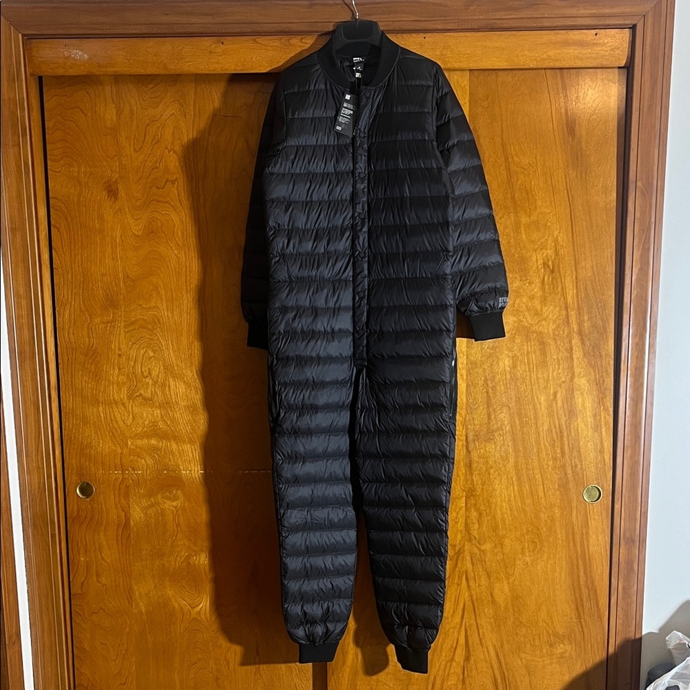 NWT size extra small Men’s/Woman’s Eddie Bauer 650 Fill Down Camp Suit One Piece